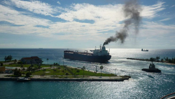 全球炼油商已投资10亿美元生产低硫船用
