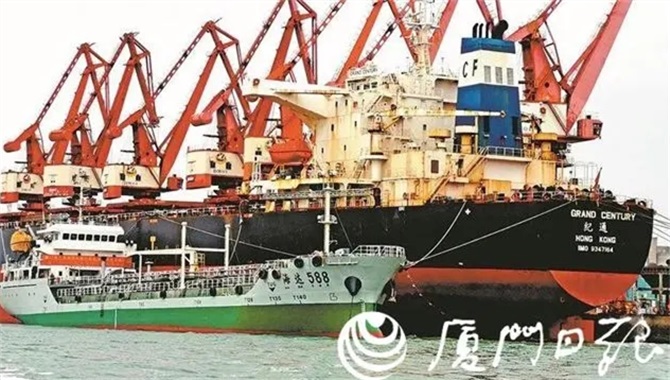 厦门首单地方牌照国际航行船舶保税燃油