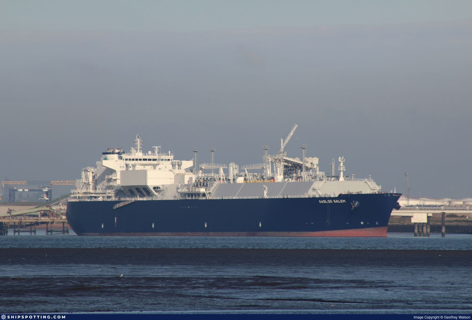 CDB Leasing Moves to Auction Fire-Damaged LNG Carrier GasLog Salem as Lease Nears End