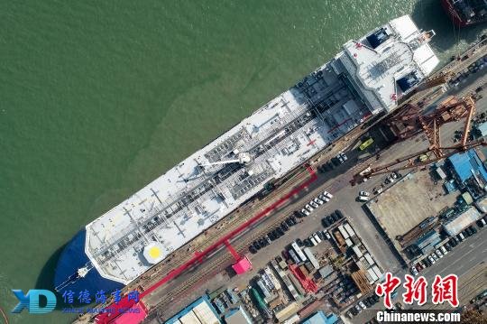 全球首艘极地凝析油轮在广州南沙命名 陈骥旻 摄 全球首艘极地凝析油轮在广州南沙命名 陈骥旻 摄