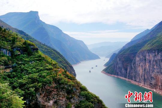 图为,三峡库区航运 殷黎 摄 图为,三峡库区航运 殷黎 摄