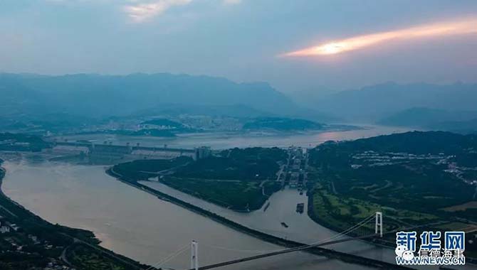 三峡过闸100％安检实施一年 5.4万余艘船舶