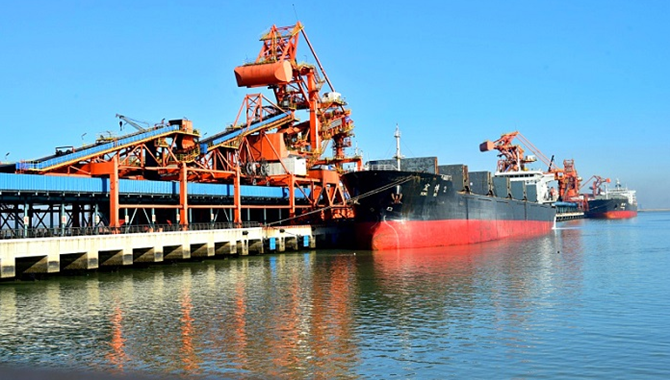 Huanghua port coal loading hit new high in May