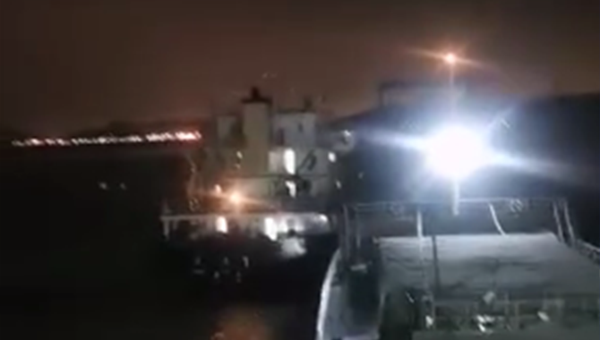 两轮锚地离奇碰撞，一船沉没，2人失踪