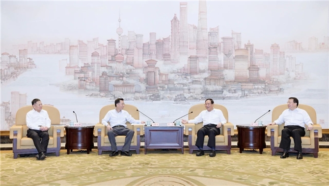 上海与中国海油签约，李强期待在能源供