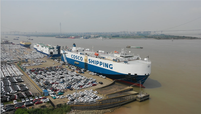中国港口汽车运输船挂靠量更新