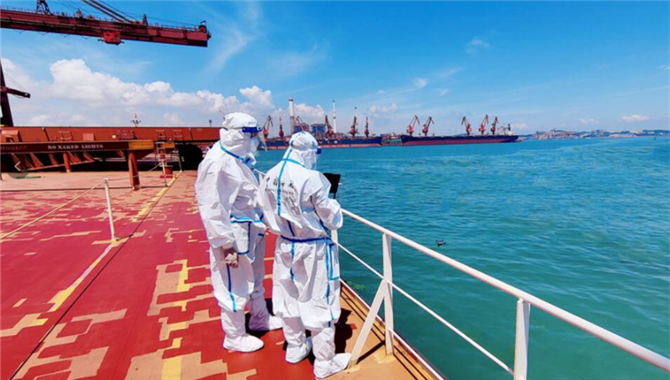 中国交通部发布新版港口防疫指南