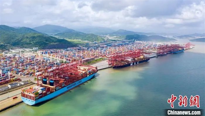 全力拼经济，今年中国如何“弹钢琴”？