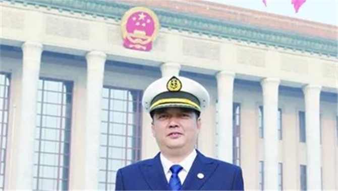 全国人大代表、船长倪迪：优化完善海员