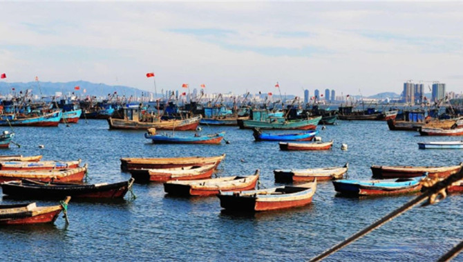 Chinese authorities issued revised fishing ban peri