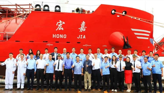 Huangpu Wenchong delivers a 5,000m3 LPG carrier to 