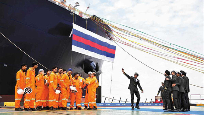 World's biggest Very Large Gas Carrier unveiled!