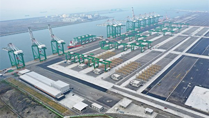 Evergreen's new terminal in Kaohsiung to boost cont