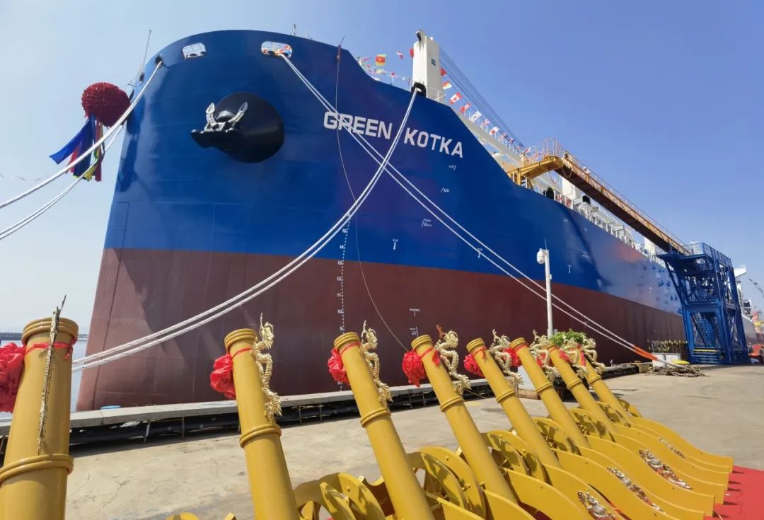 中远海运特运接入经营第二艘68000吨冰级