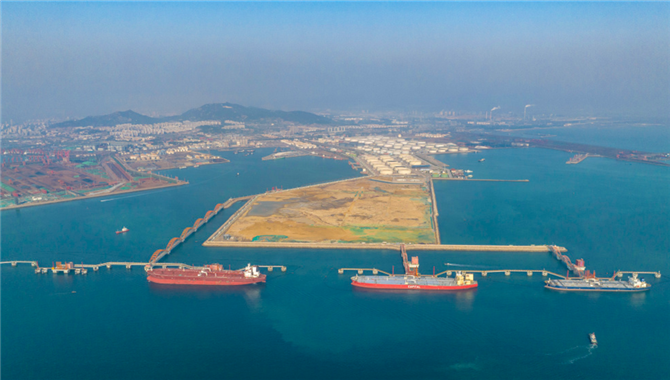 全国首个四座30万吨级原油码头单一港区