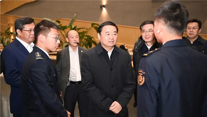 辽宁省委书记郝鹏在大连海事大学调研：