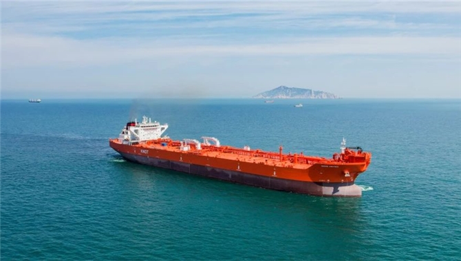 舟山中远海运重工再获3+1艘15.4万吨穿梭油
