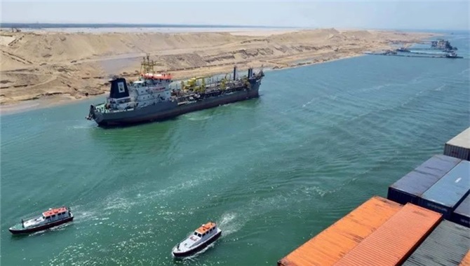 船舶通行量降幅明显 埃及称今年以来苏伊士运河收入减少约一半