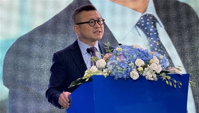 全球最大集装箱船独立船东，做出重大论
