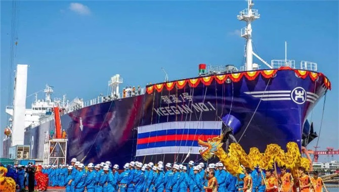 一中国公司倒手卖两船，从美国投行净赚