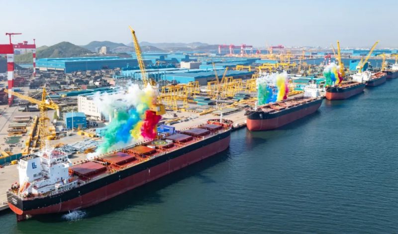 Three Ships, One Historic Ceremony – Hengli Heavy