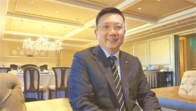 “我们将至少增加40万TEU新船！但不会在