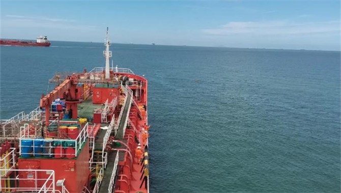 海上漂流3天奇迹生还，舟山籍油船在马六