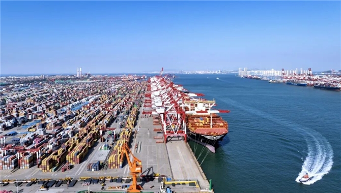 山东港口青岛港：以客户为中心，