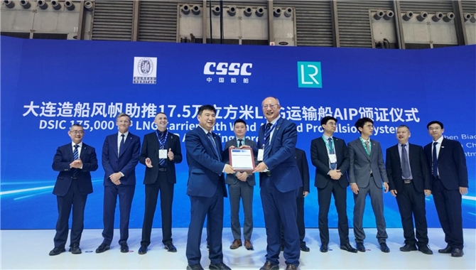 风帆助推！17.5 万立方米 LNG 运输船，来了