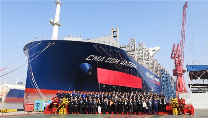 达飞首艘中国造甲醇船正式交付！
