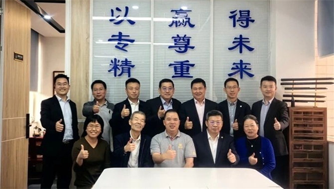 大连海事大学受捐款40万股，价值1000万元