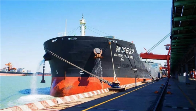 港口、船队都打包注入，中国神华1336亿元重组释放什么信号？