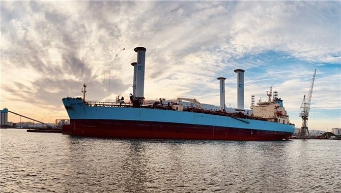 马士基油轮首次安装吸力帆