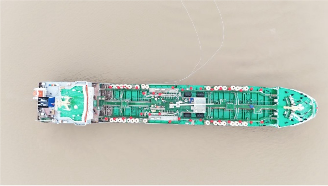 China Launches First Nationwide Methanol Bunkering 