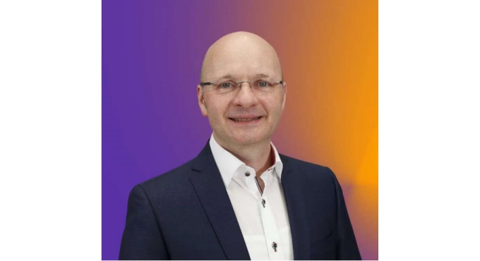 Exclusive Interview with Roland Schwarz on How Acce