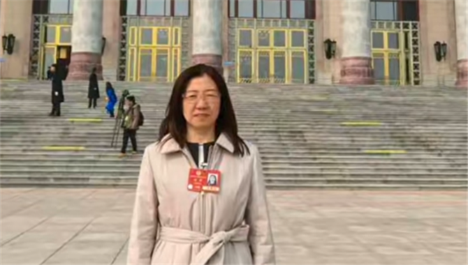 全国政协委员李颖：让绿色航运驶向可持