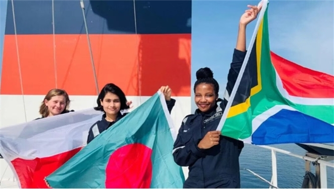 这家公司，需要200名女船员！