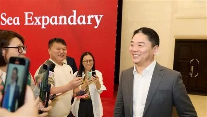 刘强东：“成为船长是我儿时的梦