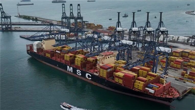 卫报：巴拿马利比里亚等国提案取消航运