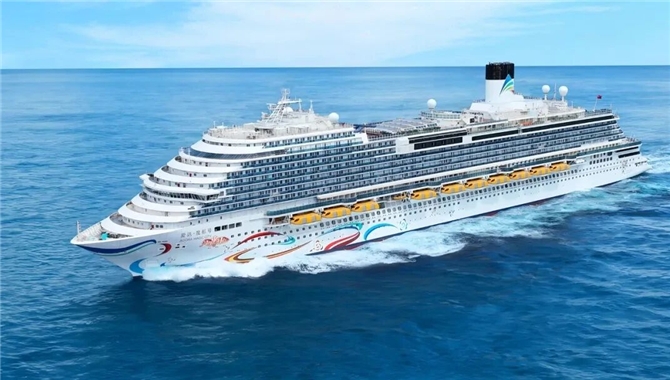 中船保承保我国首艘国产大型邮轮“爱达·魔都”号