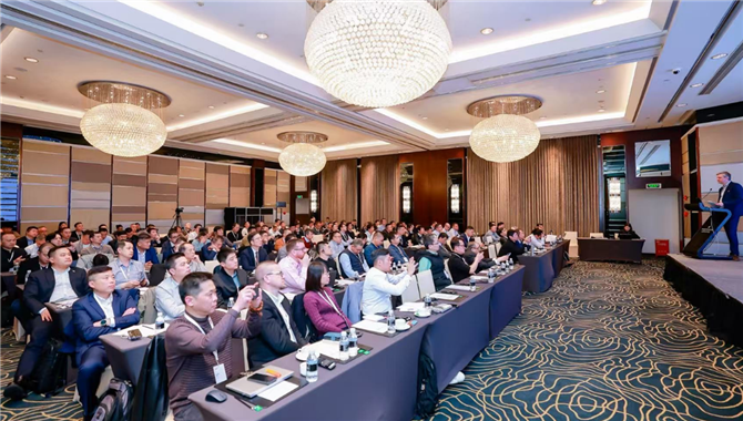 以透明化推进航运安全——Right